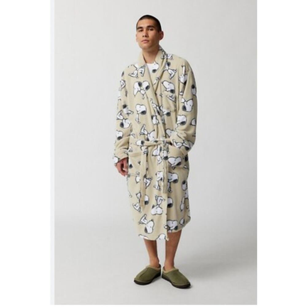 Urban Outfitters Peanuts Snoopy Pattern Robe One Size